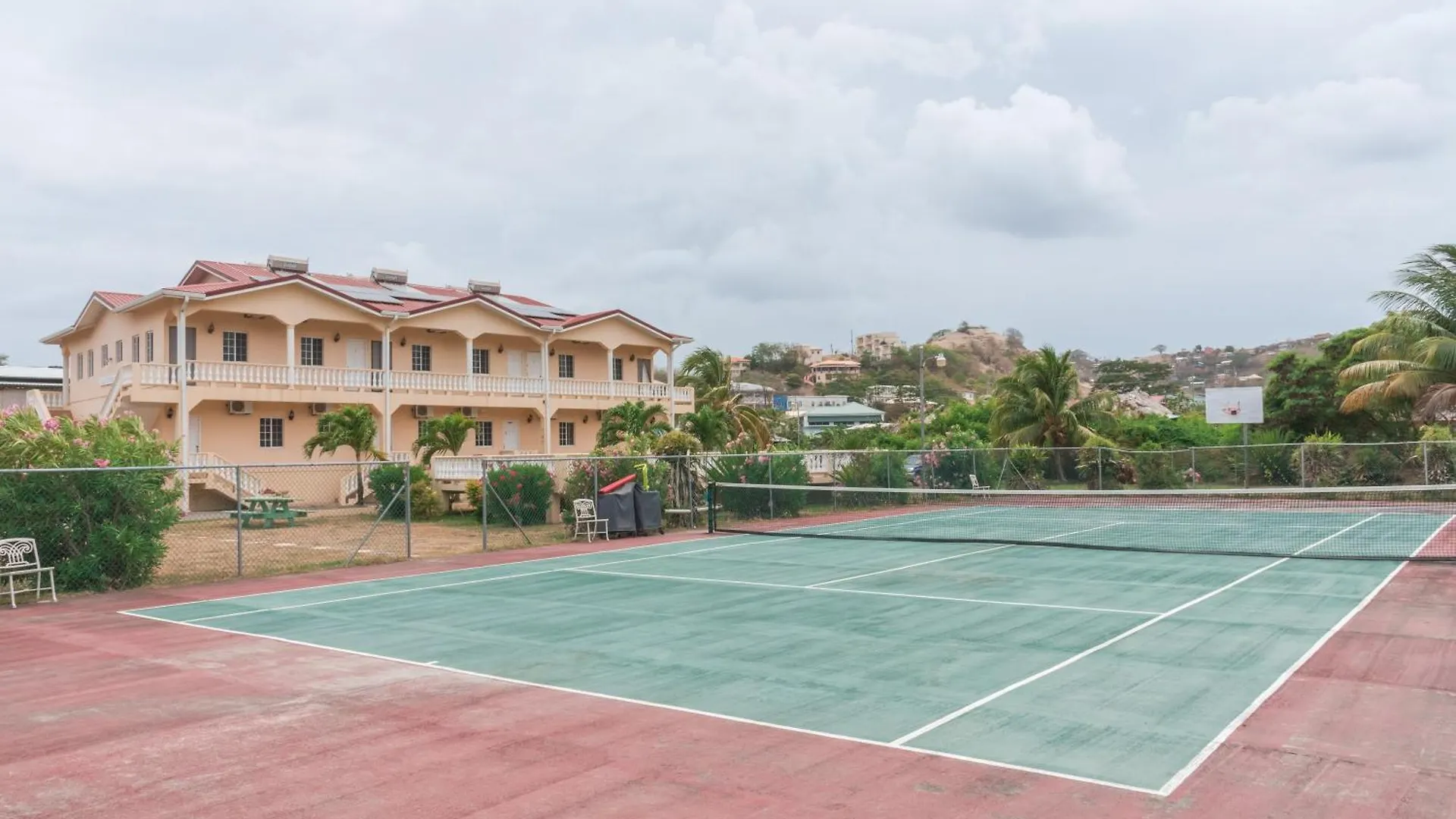 Yacht View Apartments True Blue