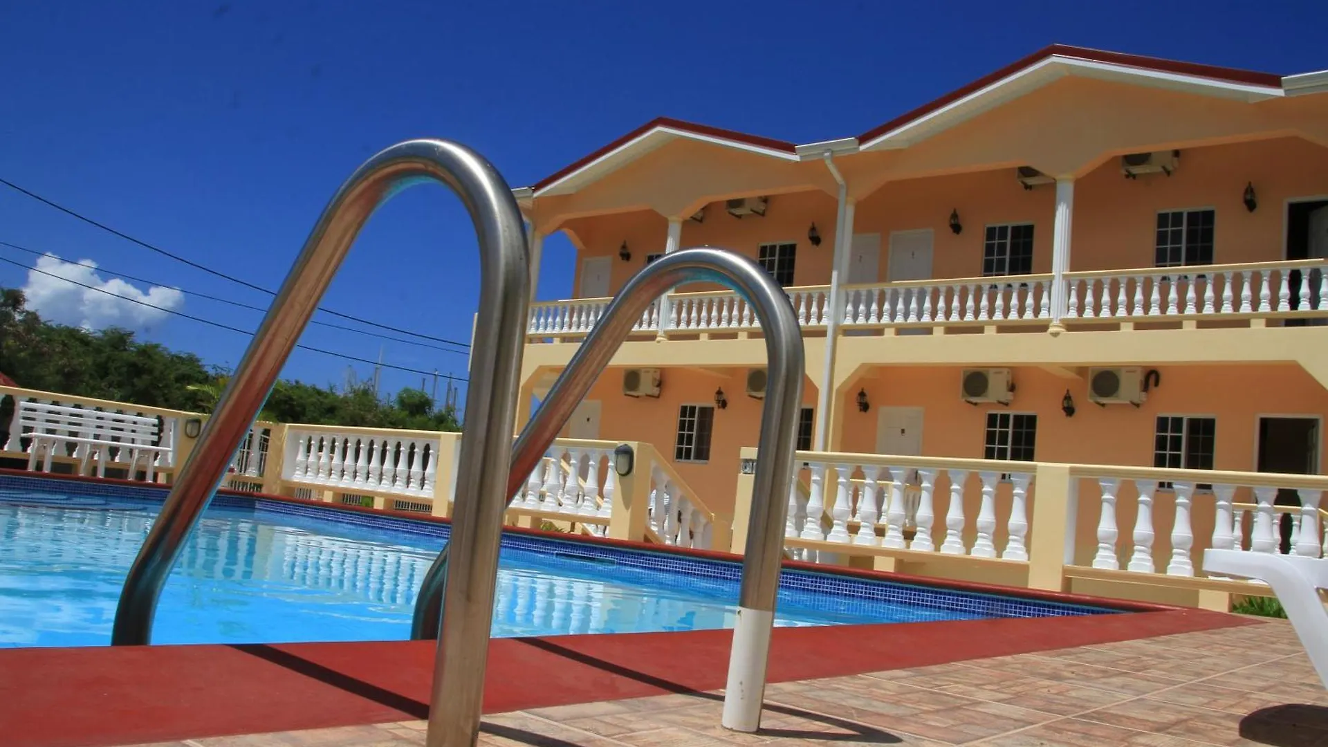 Yacht View Apartments True Blue Grenada