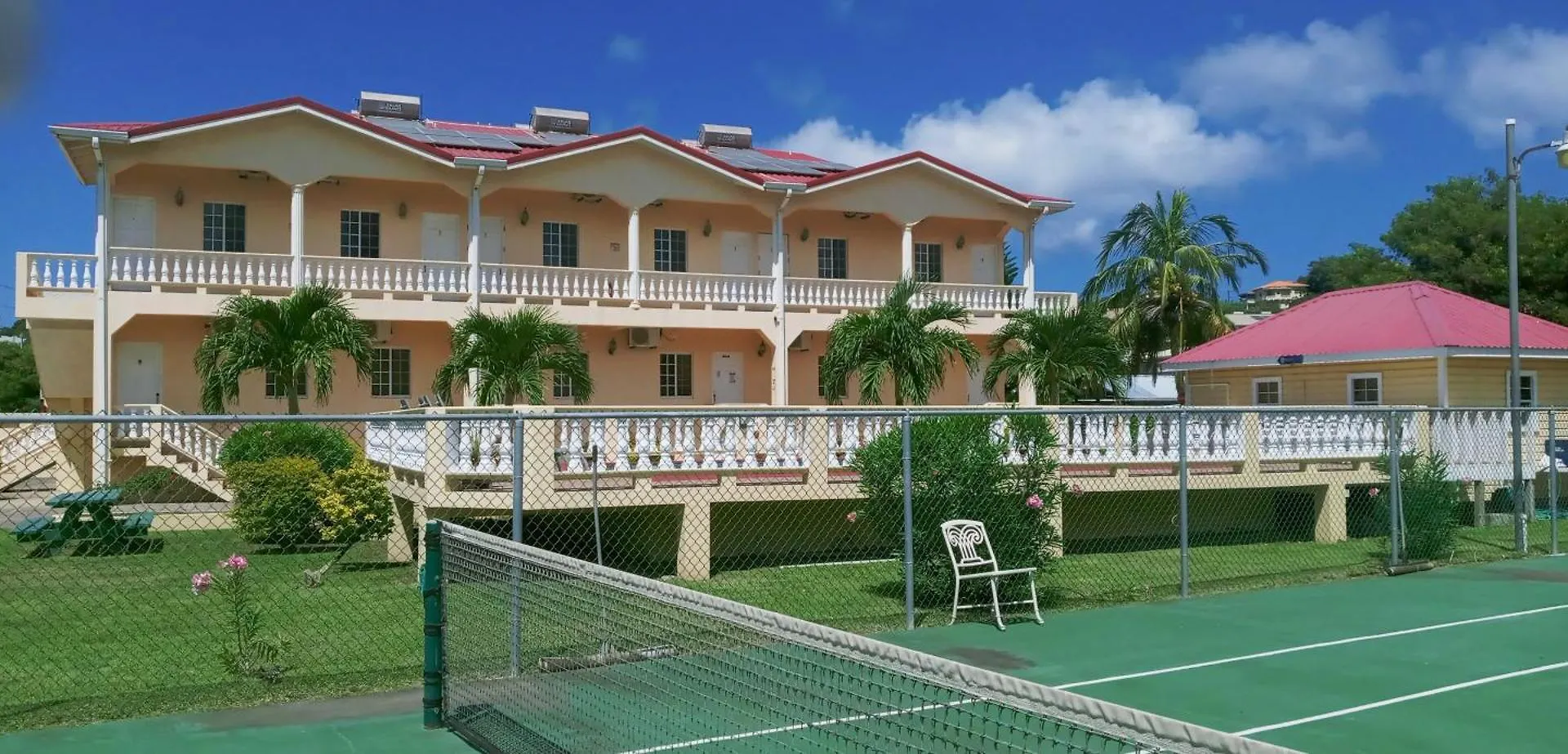 Yacht View Apartments True Blue